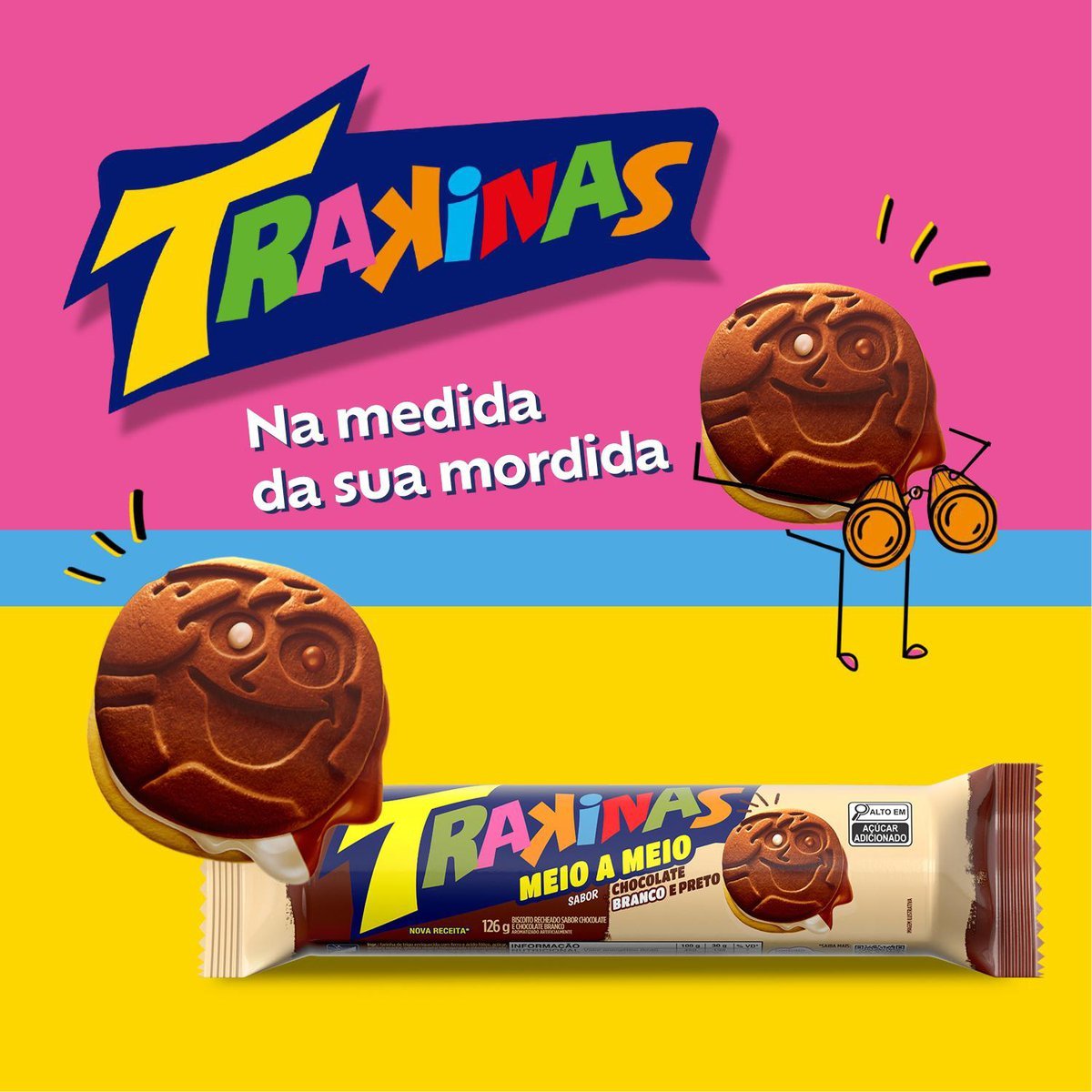 Biscoito Recheado Trakinas Meio a Meio chocolate ao leite e branco de 126g